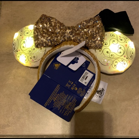 Disney 50th Anniversary Light Up Minnie Mouse Ears Headband NEW w/ Tag & Charger - Picture 5 of 6
